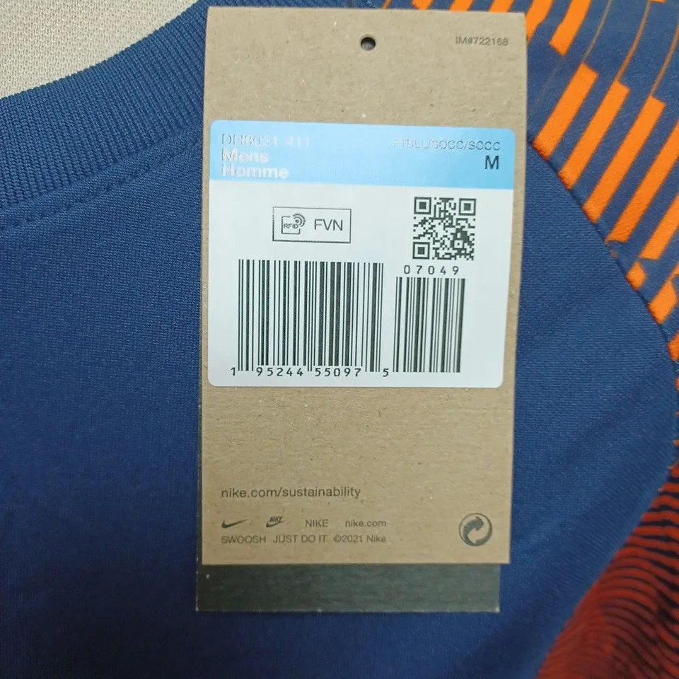 NIKE DRI-FIT SLIM FIT BLUE T-SHIRT - M