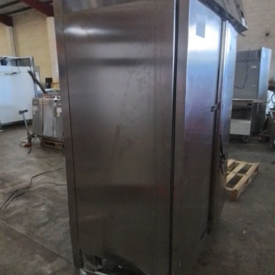 COMMERCIAL STAINLESS DOUBLE DOOR REFRIGERATED FOOD STORAGE UNIT 