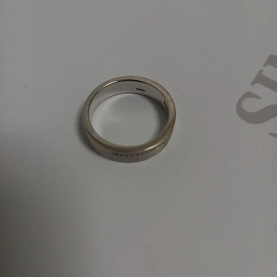 DESIGNER 18CT WHITE GOLD UNISEX DIAMOND SET WEDDING BAND