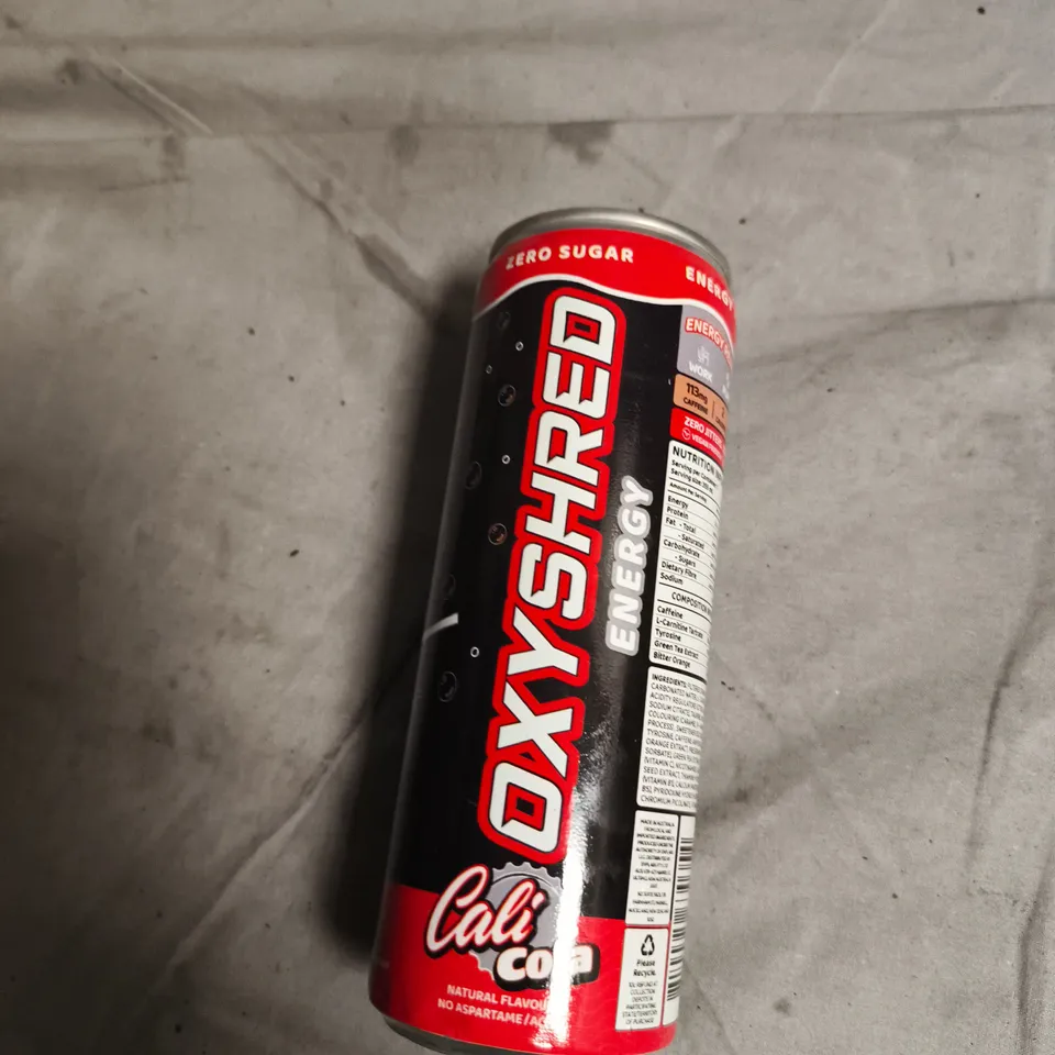 APPROXIMATELY 7 ASSORTED DRINKS INCLUDING OXYSHRED ENERGY , LUCOZADE PINK LEMONADE 