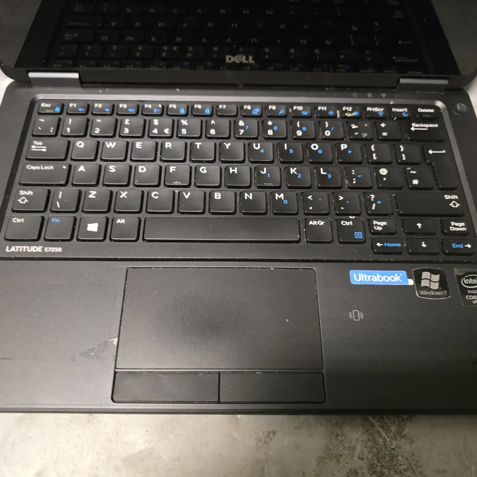 DELL LATITUDE E7250 SERIES LAPTOP 