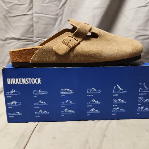 BOXED PAIR OF BIRKENSTOCK BOSTON BS SHOES IN TAUPE SIZE EU 46