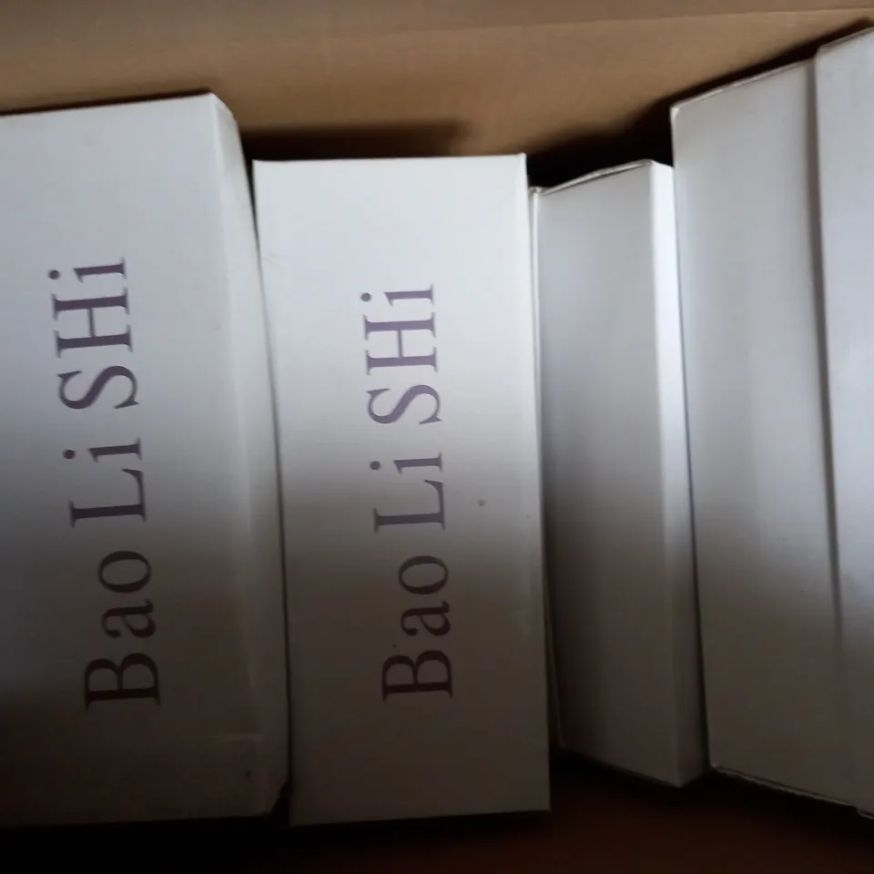 APPROXIMATELY 10 BOXED PAIR OF GOLD FLAT SLIP ON SHOES IN VARIOUS SIZES TO INCLUDE SIZE 40EU 
