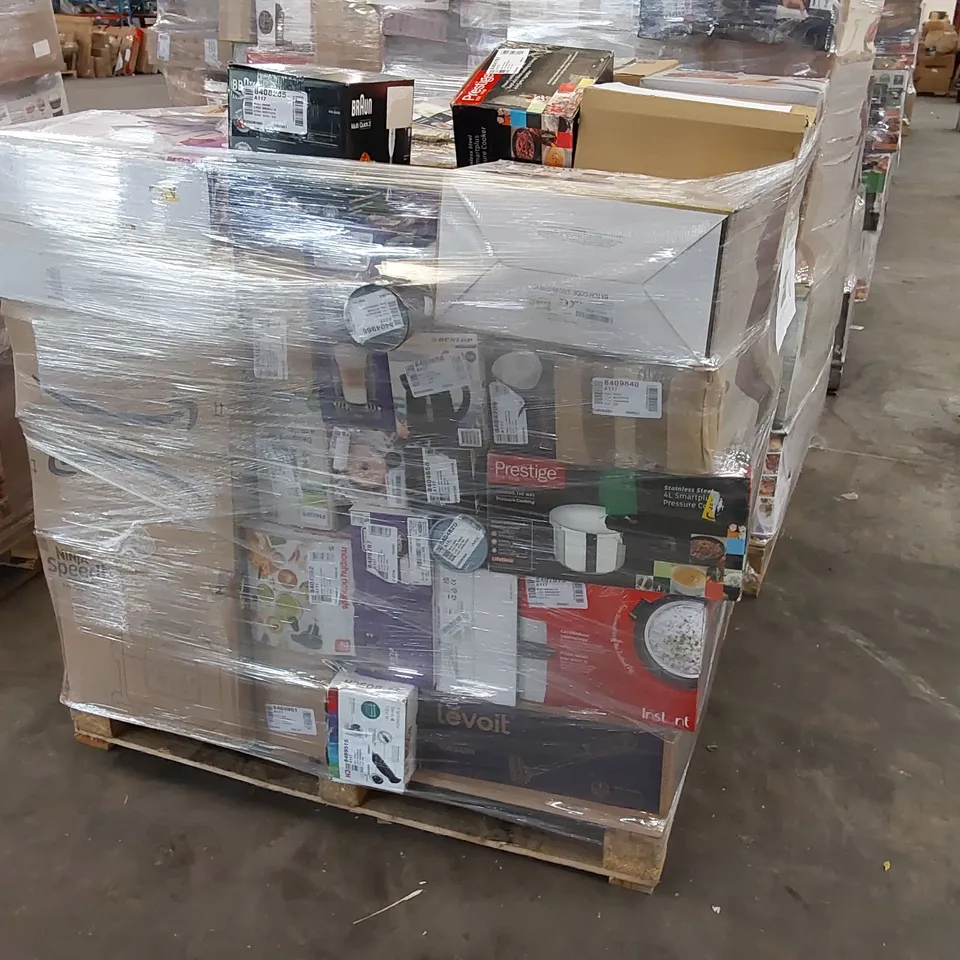 PALLET OF APPROXIMATELY 62 UNPROCESSED RAW RETURN HOUSEHOLD AND ELECTRICAL GOODS TO INCLUDE;