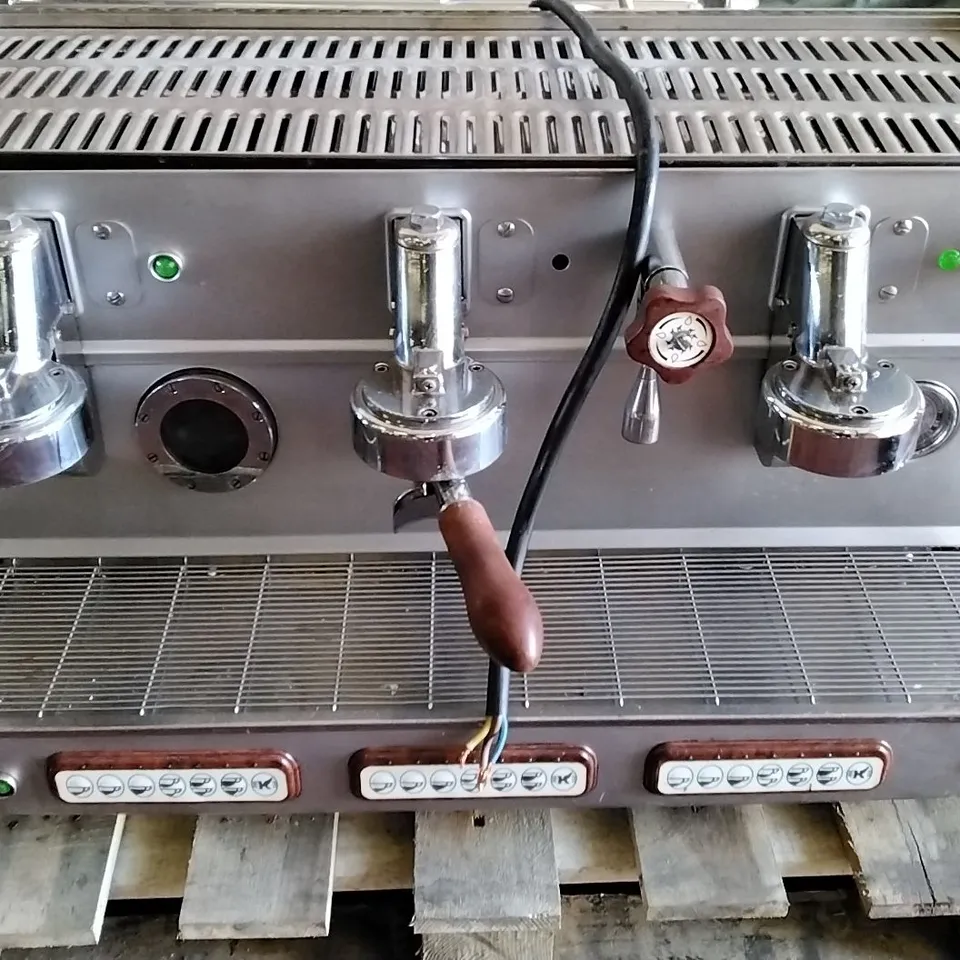 ELEKTRA BARLUME 3 GROUP COFFEE MACHINE