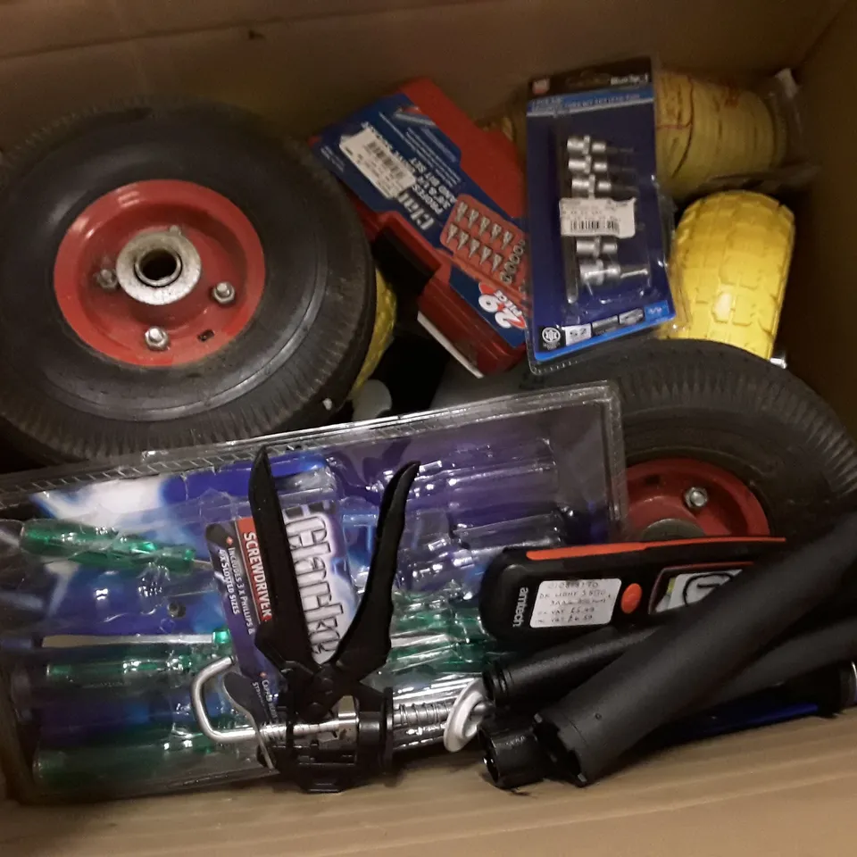 BOX CONTAINING ASSORTED ITEMS INCLUDING FOAM APPLICATOR GUN, COPING SAW, BATTERY CHARGER/MAINTAINER, IMPACT SOCKET ADAPTER SET, ASSORTED TIRES