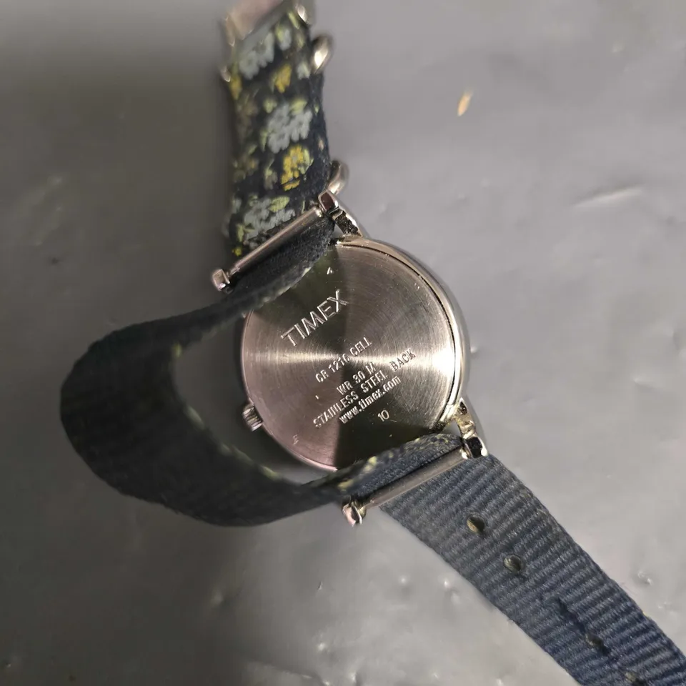 UNBOXED TIMEX WHITE DIAL WATCH WITH FABRIC STRAP