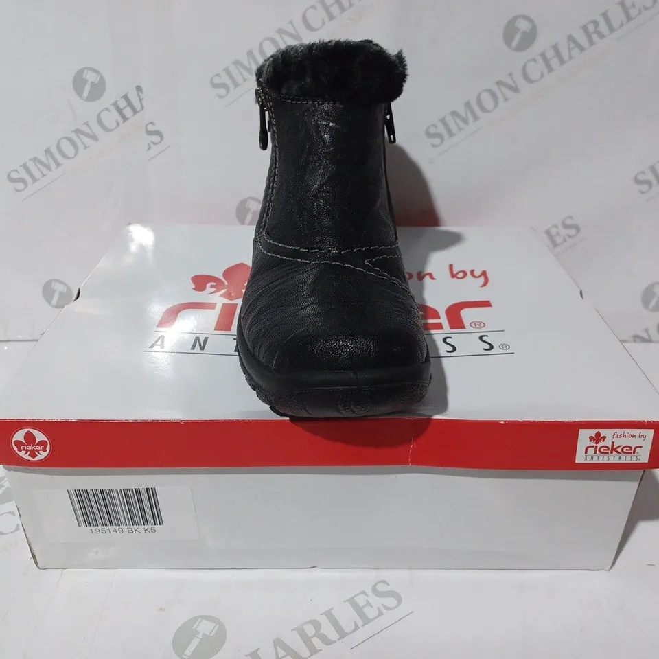 BOXED PAIR OF RIEKER ANKLE BOOTS WITH FUR CUFF, BLACK - SIZE 5