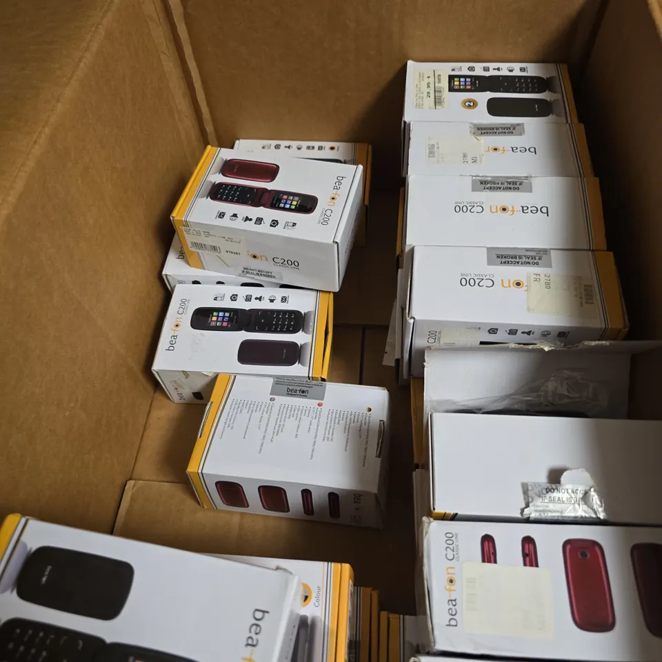 BOX OF APPROXIMATELY 18 ASSORTED BEAFON MOBILE PHONES INCLUDING SL320 AND C200 