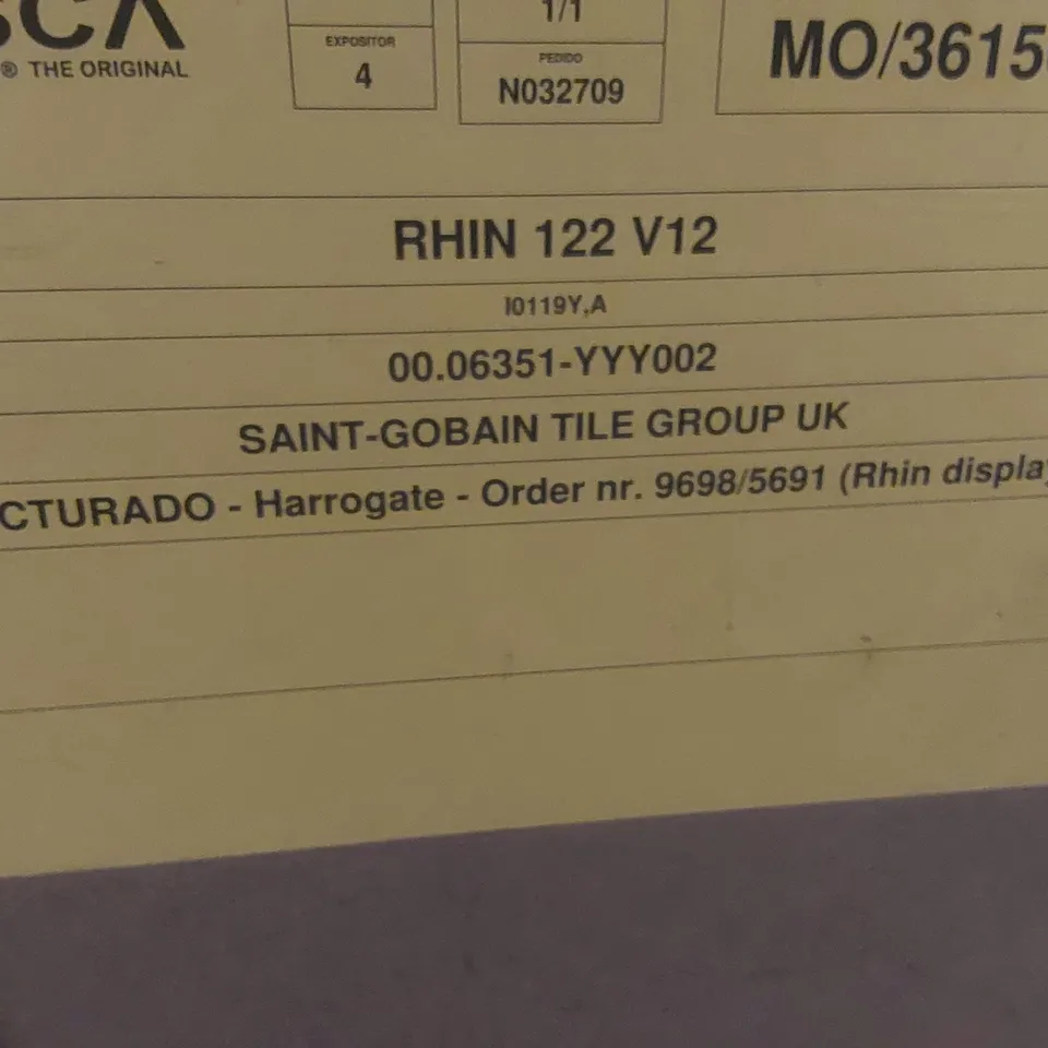 PALLET CONTAINING COMMERCIAL DISPLAY UNIT PARTS