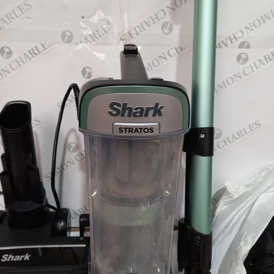 SHARK STRATOS UPRIGHT VACUUM CLEANER WITH PET-TOOL & CAR KIT NZ860UK - COLLECTION ONLY