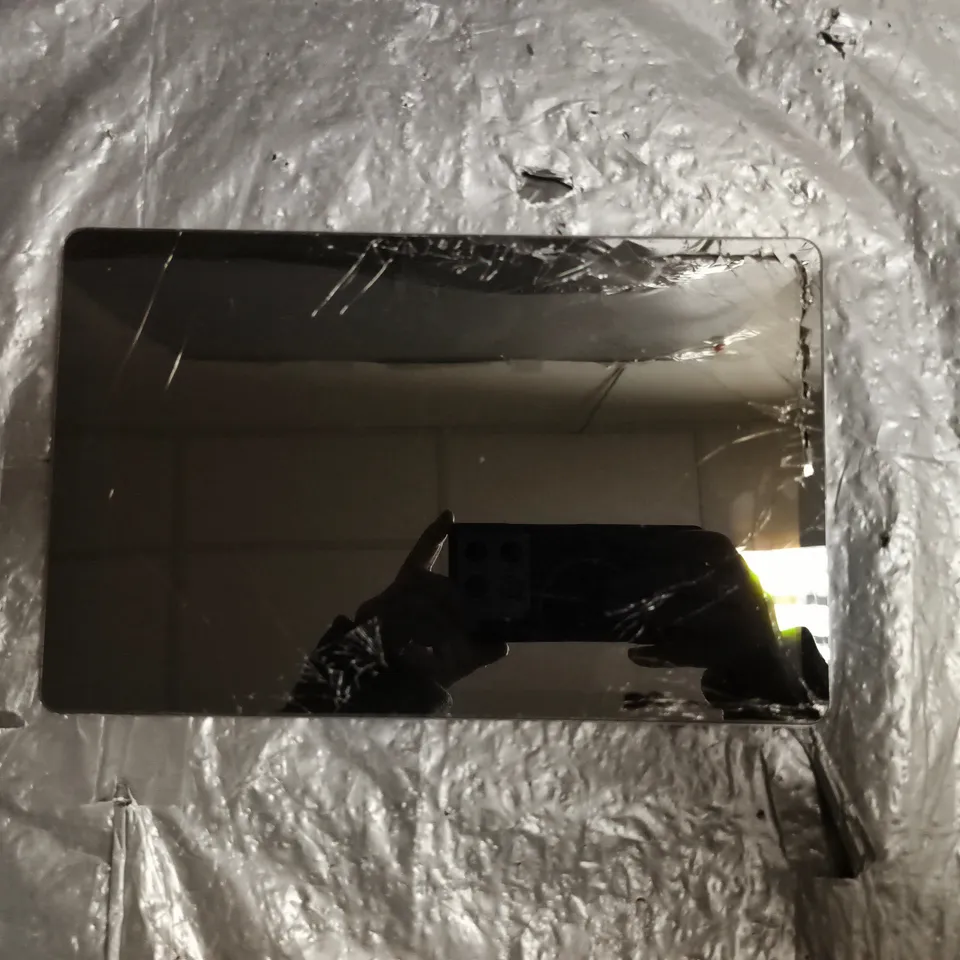 LENOVO TABLET – TWO-TONE BACK WITH DOLBY ATMOS BRANDING