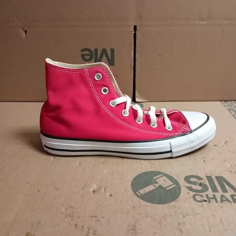 CONVERSE ALL STAR HIGH TOP TRAINERS RED AND WHITE SIZE 6