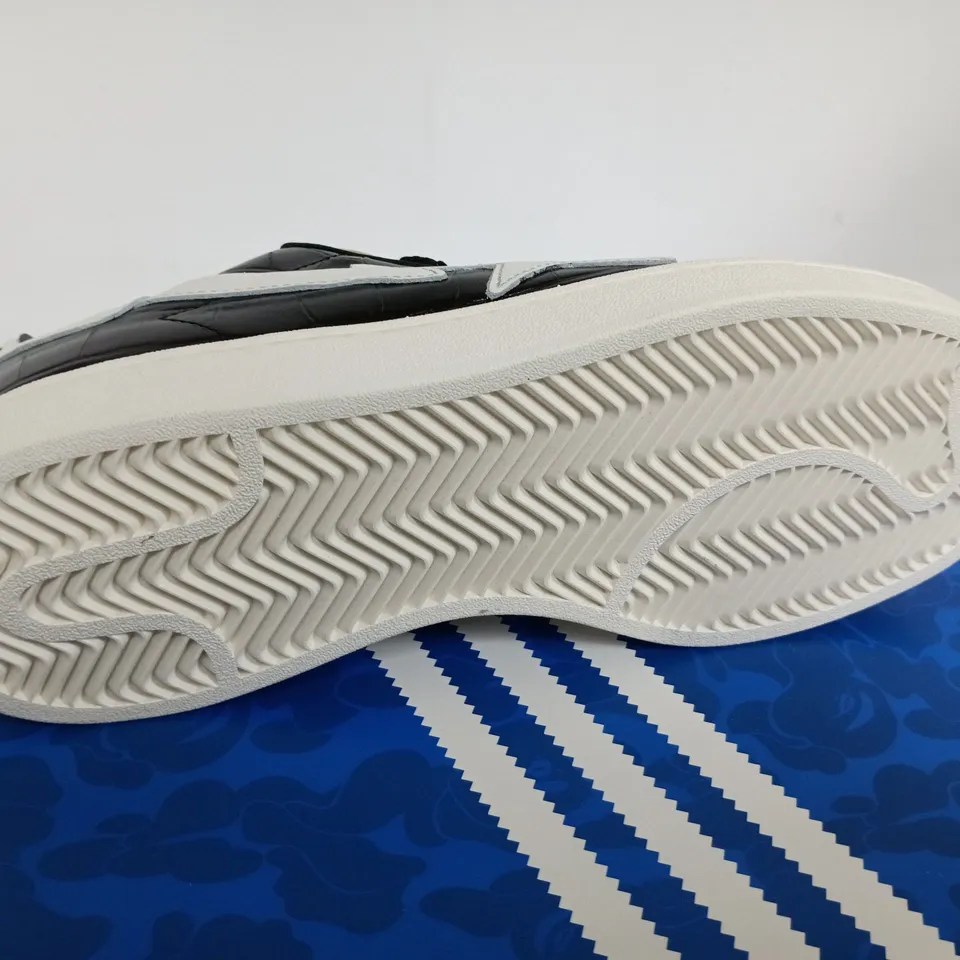 ADIDAS CAMPUS 00S BAPE SIZE 8 IN BLACK