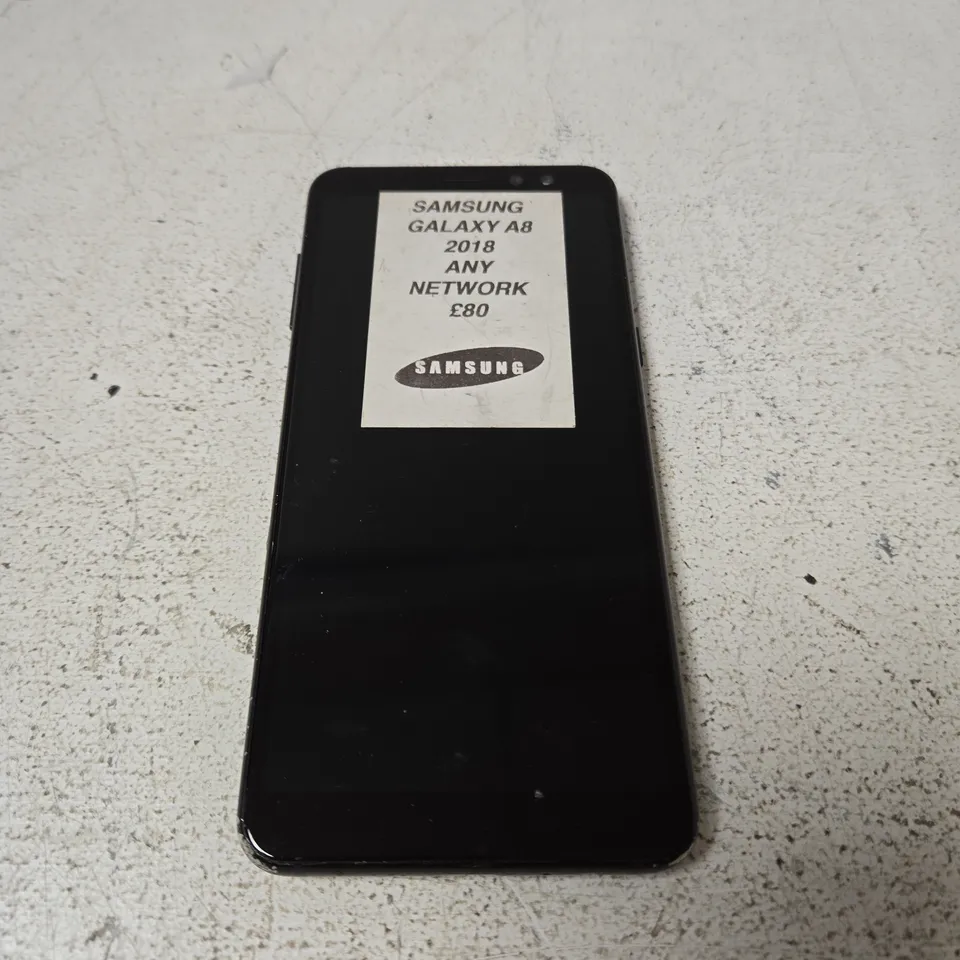 SAMSUNG GALAXY A8 SMARTPHONE