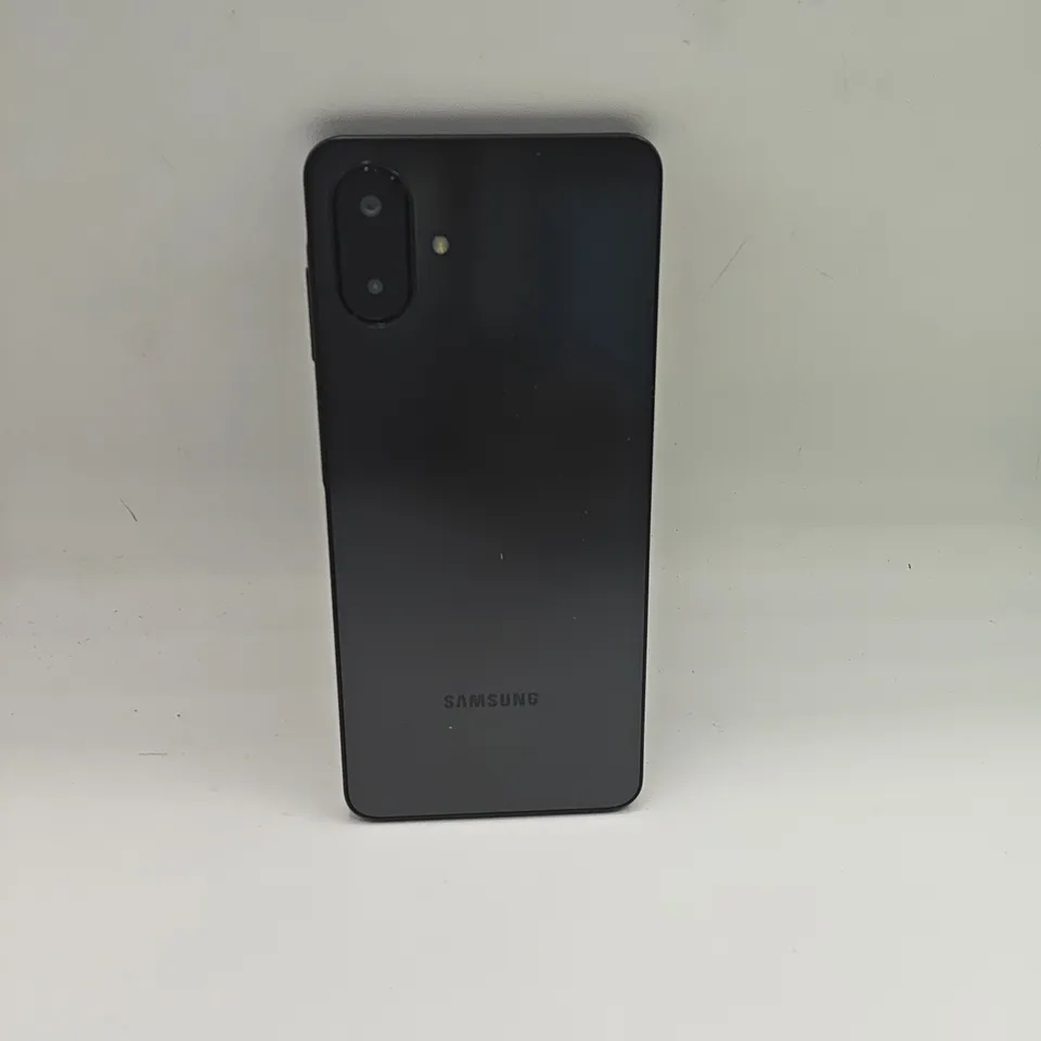 BOXED SAMSUNG GALAXY A07 4/64GB IN BLACK - SM-A075F