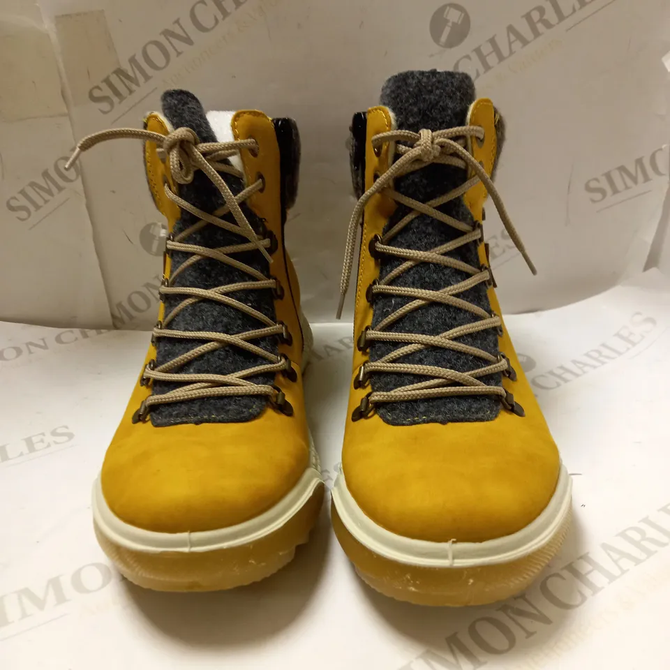 RIEKER LACE BOOT YELLOW - SIZE 5