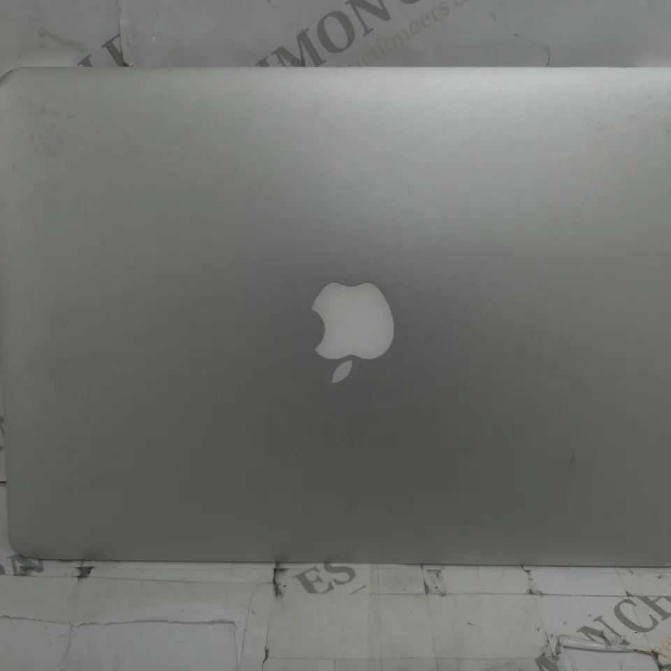 APPLE MACBOOK AIR 7 2/A1466