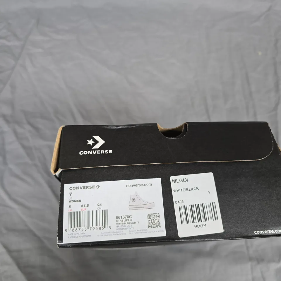 CONVERSE CHUCK TAYLOR ALL STAR HIGH-TOP SNEAKERS – WHITE, UK5 (US7, EU37.5)