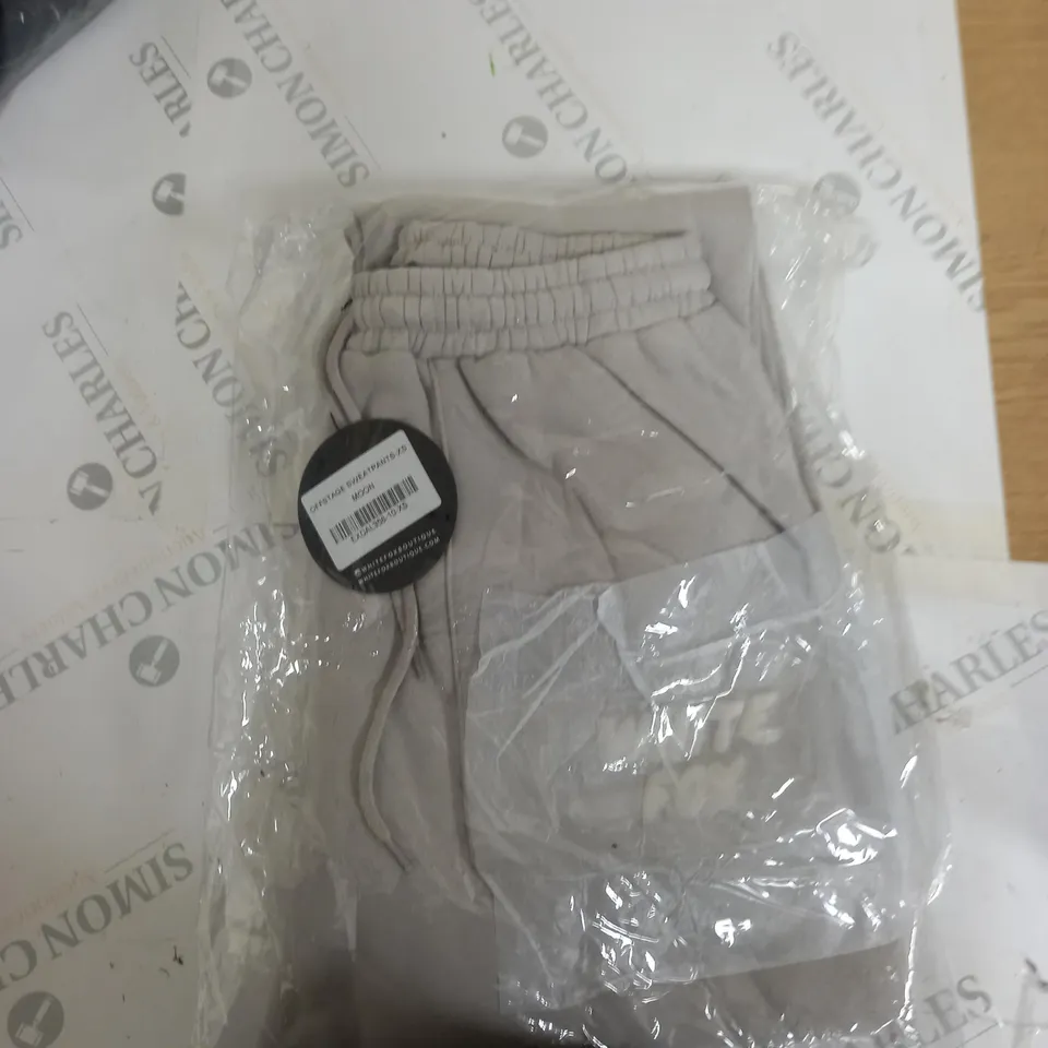 WHITE FOX VOL 3 - SWEATPANTS - MOON - XS