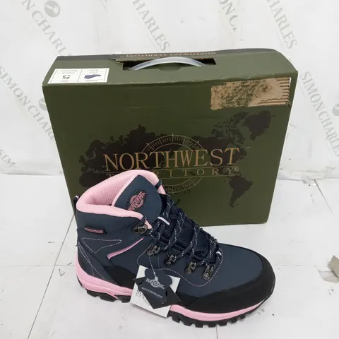BOXED PAIR OF NORTHWEST TERRITORY NAVY/PINK HIKING BOOTS SIZE 5