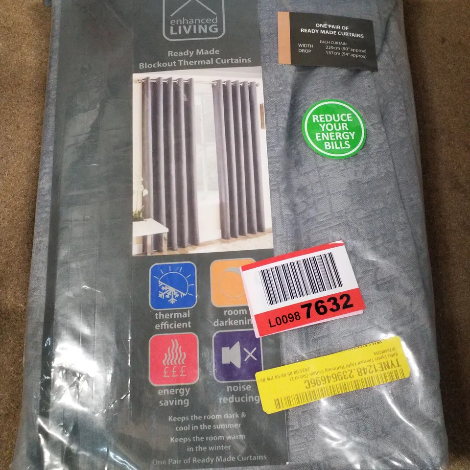 BAGGED BILLER EYELET THERMAL LIGHT REDUCING GREY CURTAINS // 229CM X 137CM (1 ITEM)