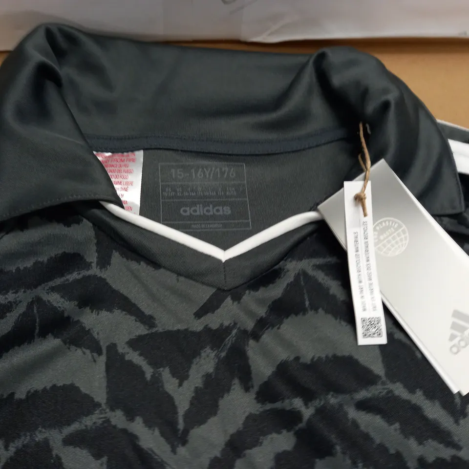 ADIDAS GREY COLLARED SHIRT - 15-16 YRS