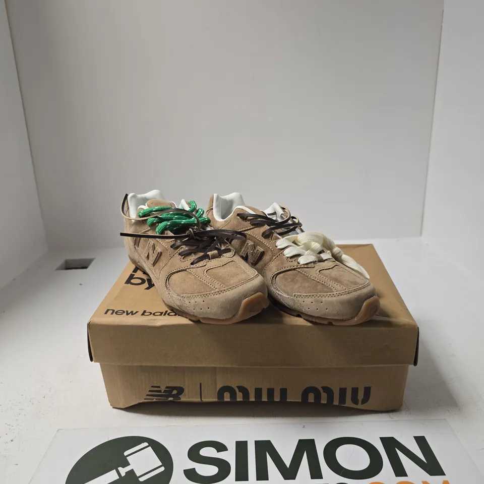 BOXED PAIE OF MIU MIU X NEW BALANCE BROWN LOW TOP TRAINERS SIZE 4