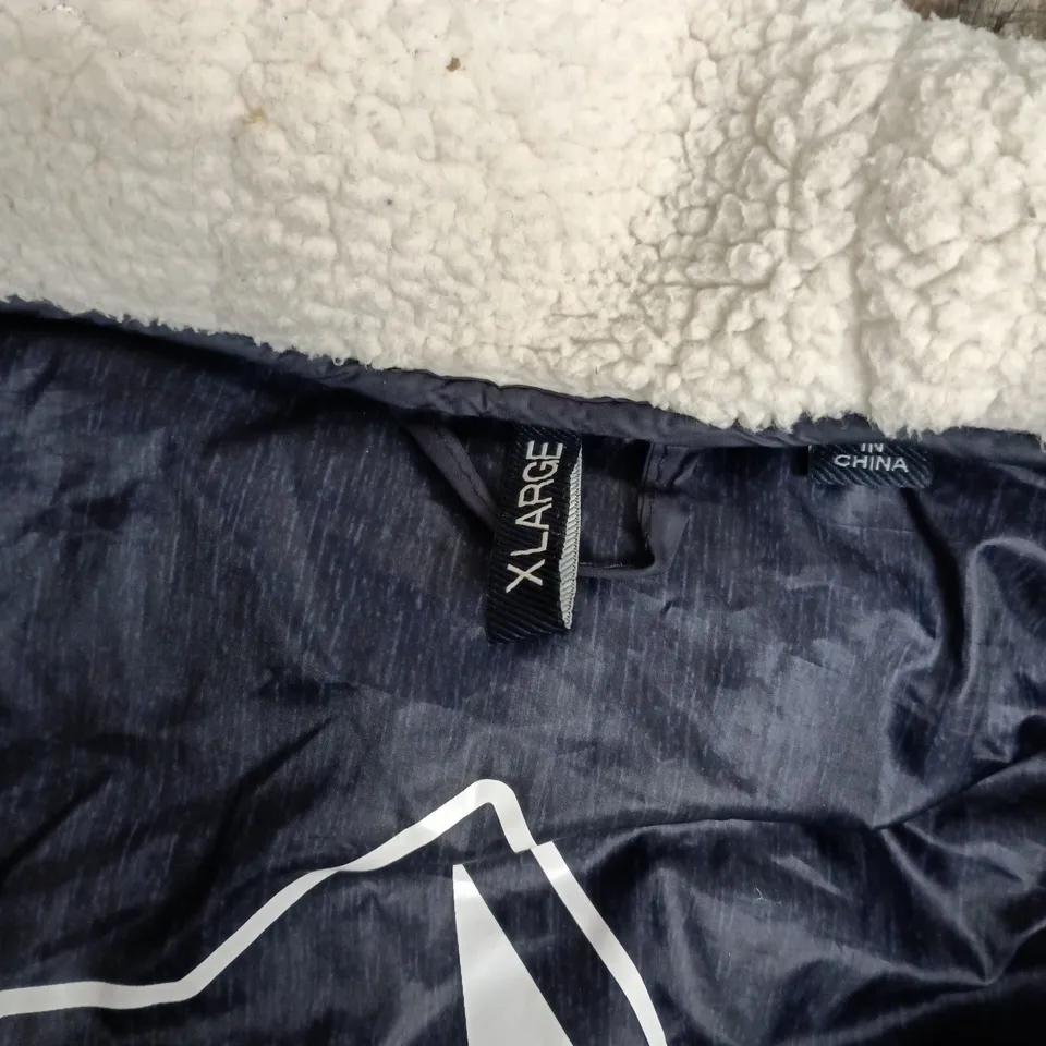 SUPERDRY THE ORIGINAL FUJI JKT – NAVY PUFFER WITH FUR HOOD, SIZE XL