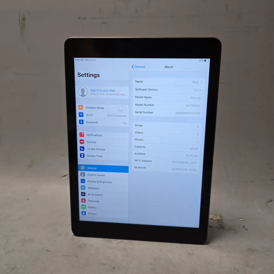 APPLE IPAD AIR 16GB