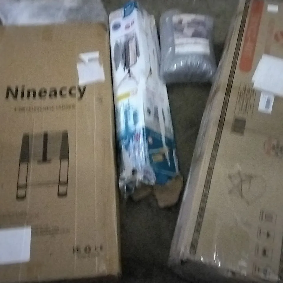 PALLET OF ASSORTED PRODUCTS TO INCLUDE; NINEACCY TELESCOPIC LADDERS, ALPHA CAMP CHAIR, LINGKY SOFA COVERS AND GAMING DESK