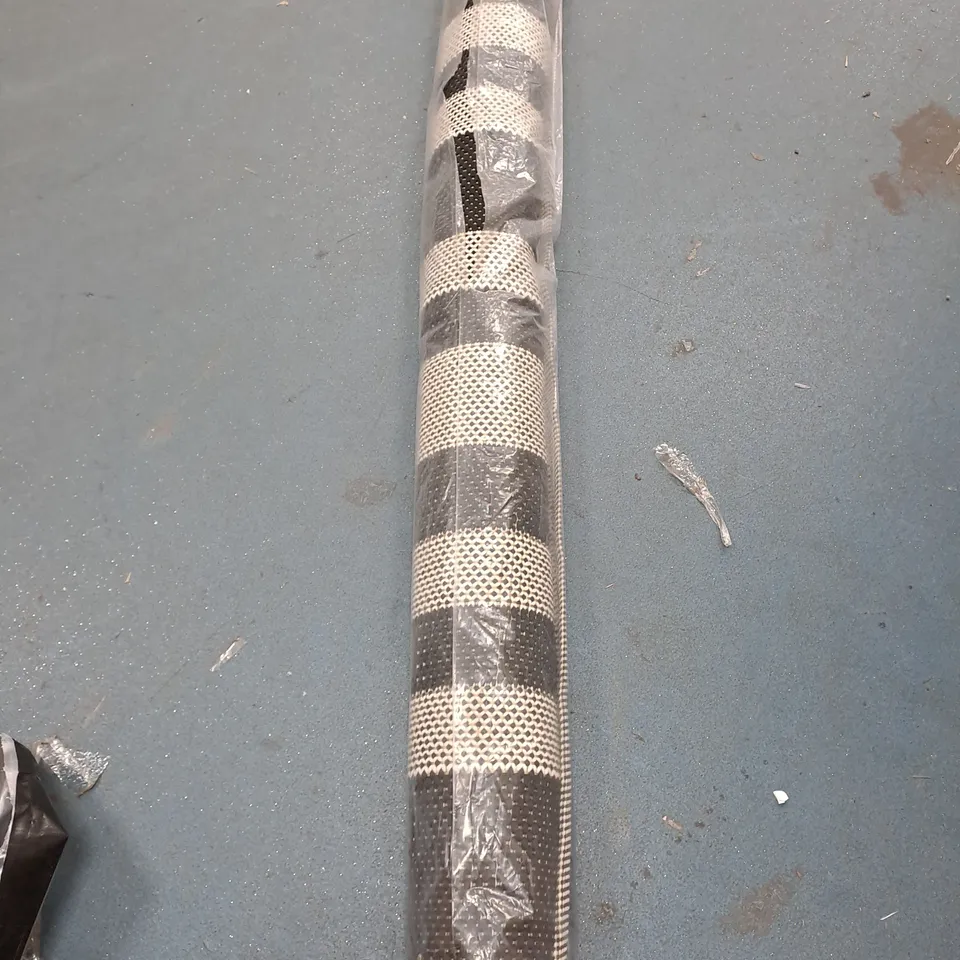 BAGGED KELLY HOPPEN INDOOR OUTDOOR WOVEN RUG 160X230CM - COLLECTION ONLY