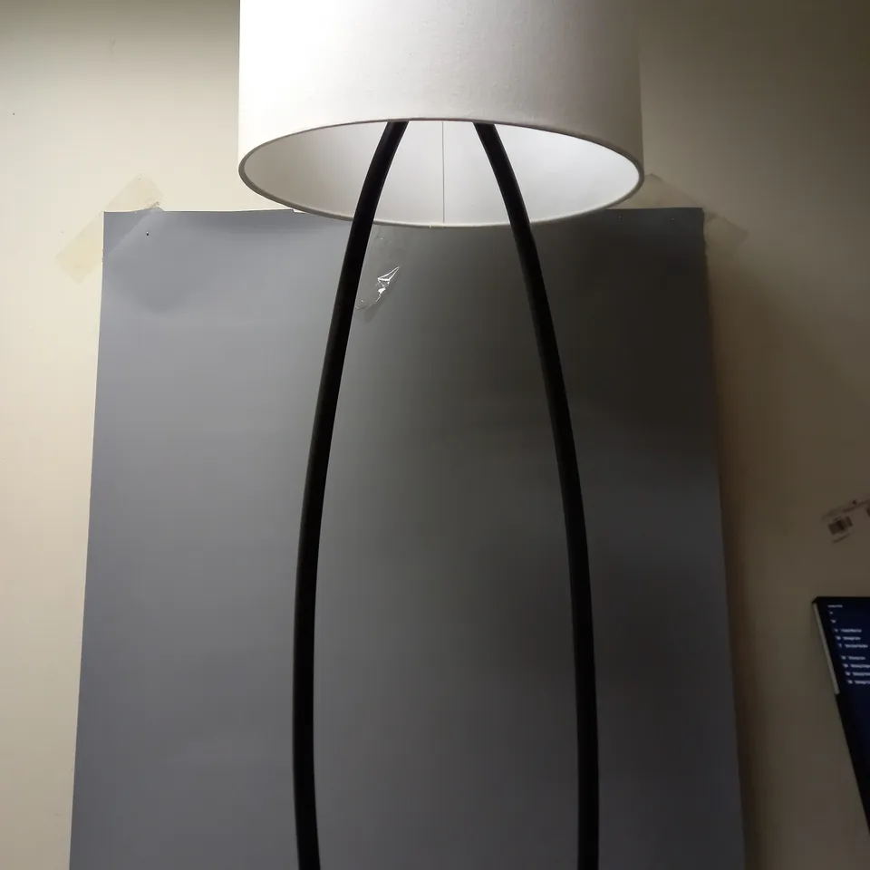KELLY HOPPEN FLOOR LAMP IN BLACK