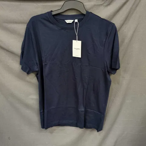 T.M. LEWIN NAVY T-SHIRT – SIZE L