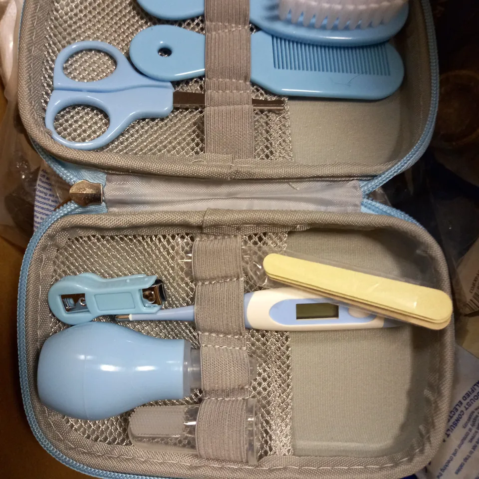 LOT OF APPROX 15 ASSORTED HOSUEHOLD ITEMS TO INCLUDE CANON INTELLIGENT ORGANIZER, STEEL AMMO, BABY CARE SET, ETC