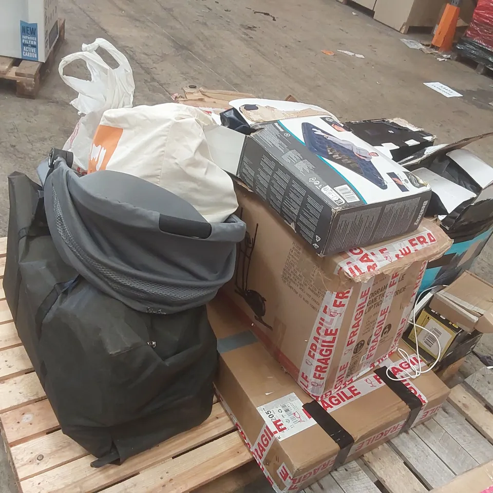 PALLET CONTAINING A LARGE QUANTITY OF ASSORTED ITEMS INCLUDING: EXERCISE MACHINE, TENNIS BALLS, LIGHTS ECT