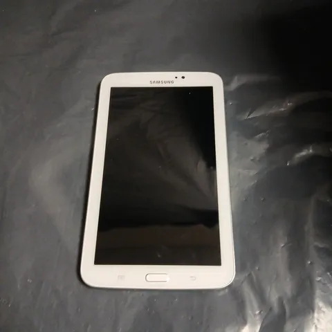 SAMSUNG TABLET – WHITE 