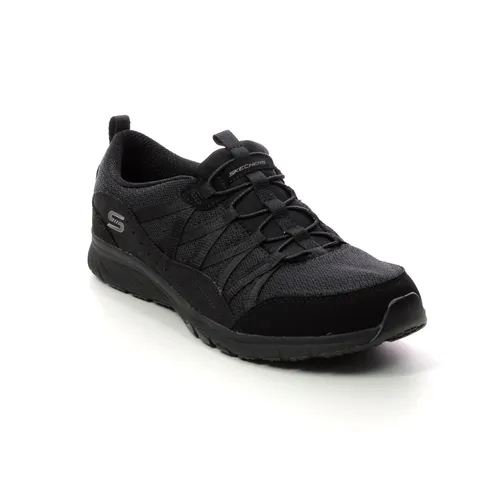 BOXED PAIR OF SKECHERS TRAINERS IN BLACK SIZE 3.5