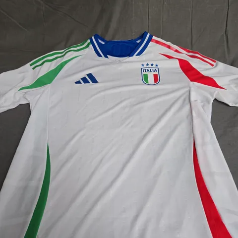 ITALY FC FOOTBALL JERSEY SIZE M