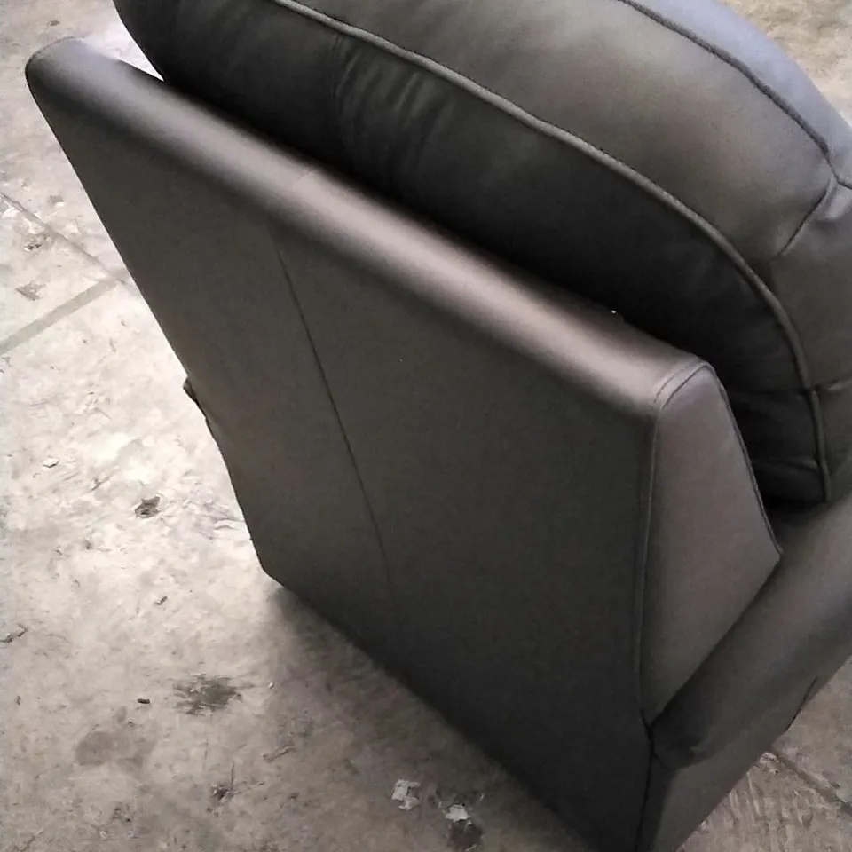 QUALITY BRITISH DESIGNED & MANUFACTURED G PLAN HOLMES SMALL ARMCHAIR CAMBRIDGE SLATE LEATHER