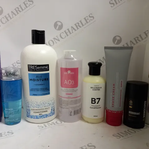 BOX OF APPROX 15 ASSORTED BEAUTY PRODUCTS TO INCLUDE MATRIX COLOR OBSESSED SHAMPOO, TRESEMME CONDITIONER, MANSCAPED DEODORANT, ETC