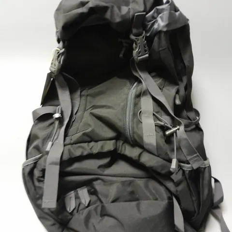 MOUNTAIN WAREHOUSE VENTURA 40L BACKPACK IN BLACK