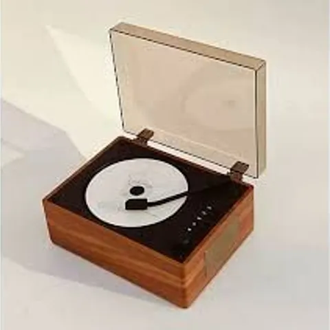BOXED MILES VINTAGE MINI TURNTABLE CD