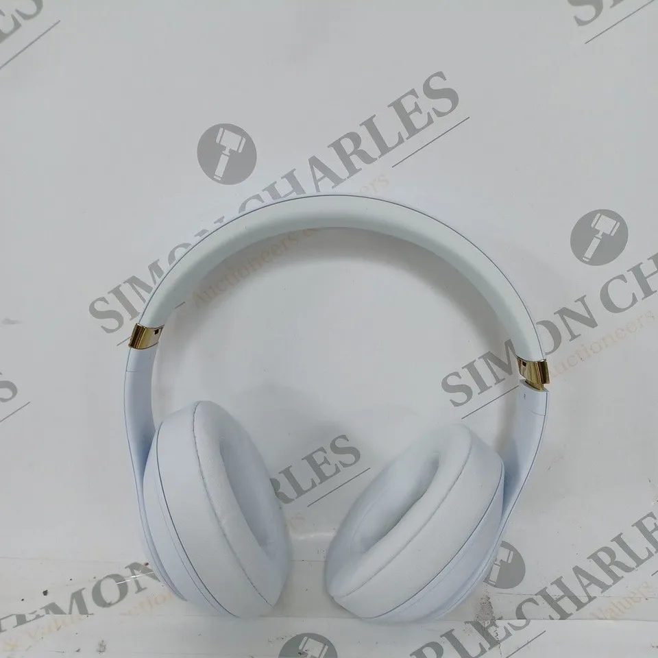 BEATS WIRELESS STUDIO 3 HEADPHONES - WHITE & GOLD