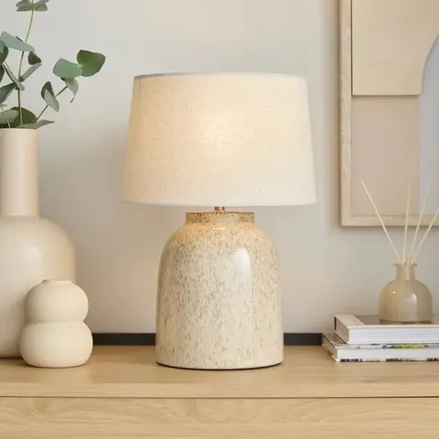 BOXED AMALFI CERAMIC TABLE LAMP