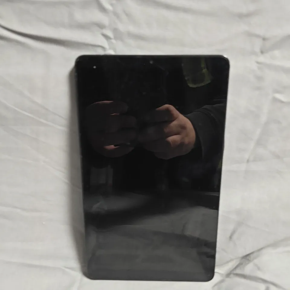 SAMSUNG TABLET – BLACK, GALAXY SERIES (TABLET) - MODEL UNSPECIFIED