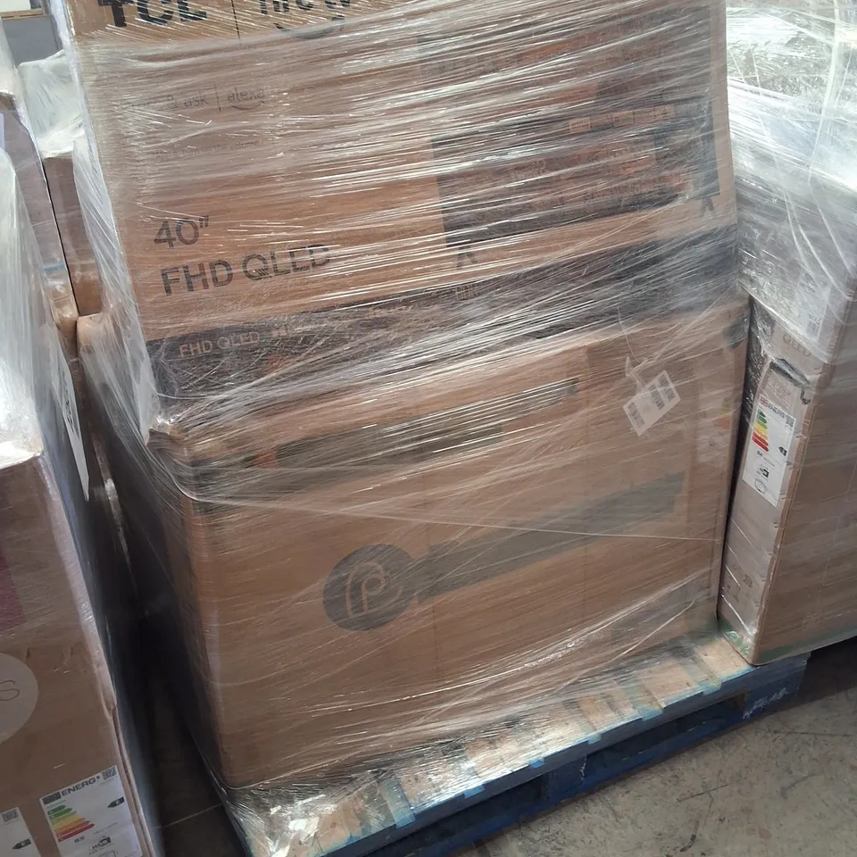 PALLET CONTAINING APPROXIMATELY 10 ASSORTED DAMAGED TVS