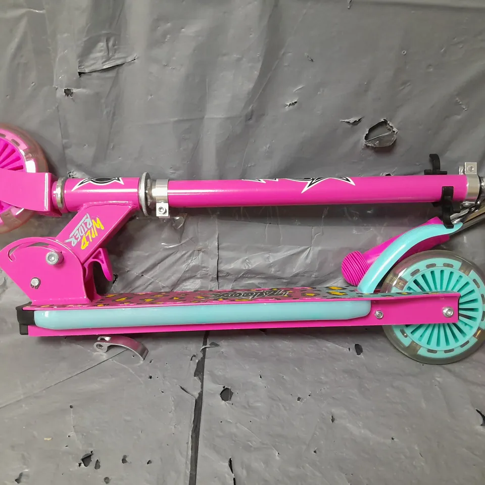 BOXED XOOTZ WILD RIDER LED SCOOTER - PINK LEOPARD