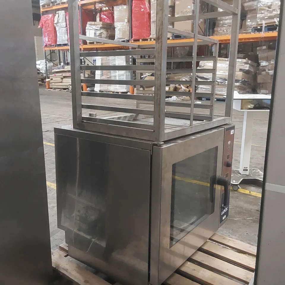LAINOX LX TYP HME061 P COMMERCIAL COMBINATION OVEN WITH STAND