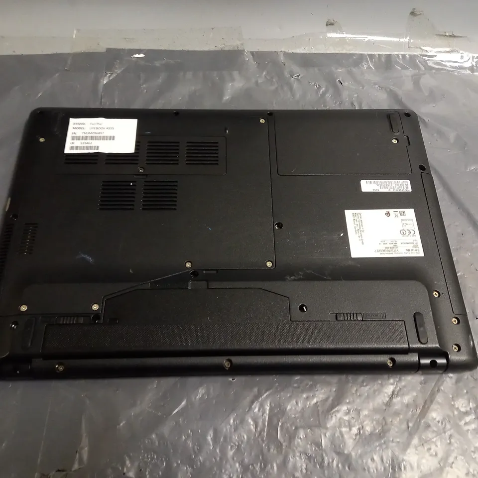 FUJITSU LIFEBOOK A555 LAPTOP